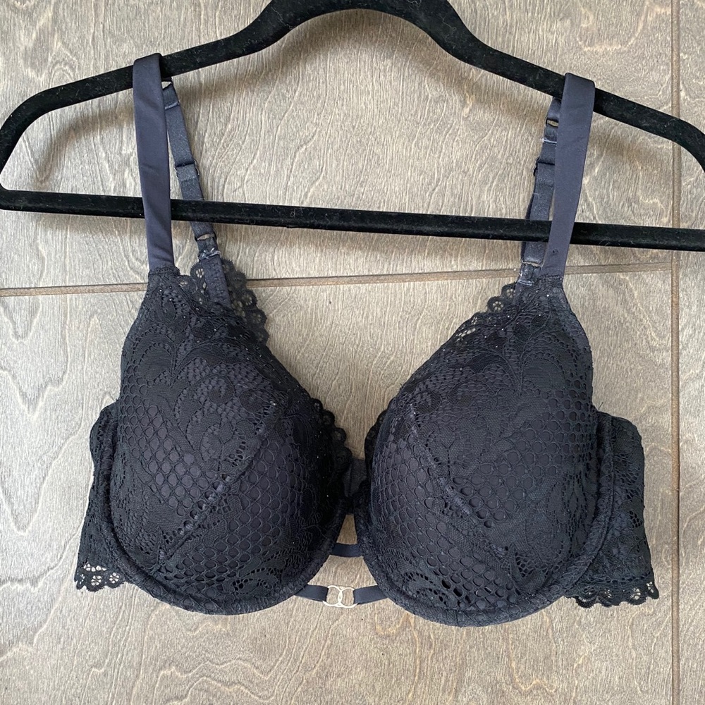NWOT La Senza So Free Full Coverage Black Lace Bra